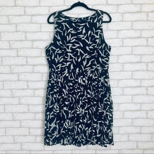 GAP BLACK AND GREY DRESS